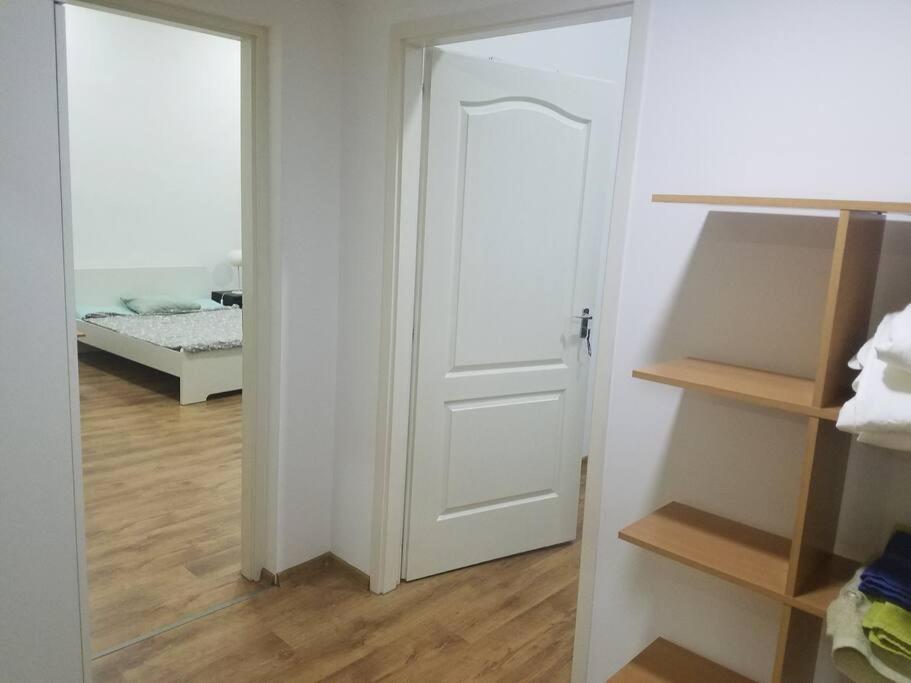 Big Cozy - Skyfall Apartment 3 Bdrm 6 Beds 1&Half Baths Budapest Exterior photo